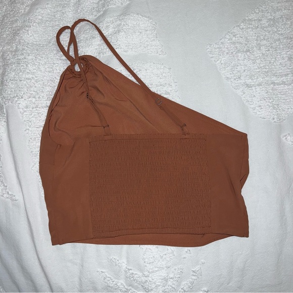 Abercrombie & Fitch Asymmetrical One Shoulder Top - Picture 3 of 4